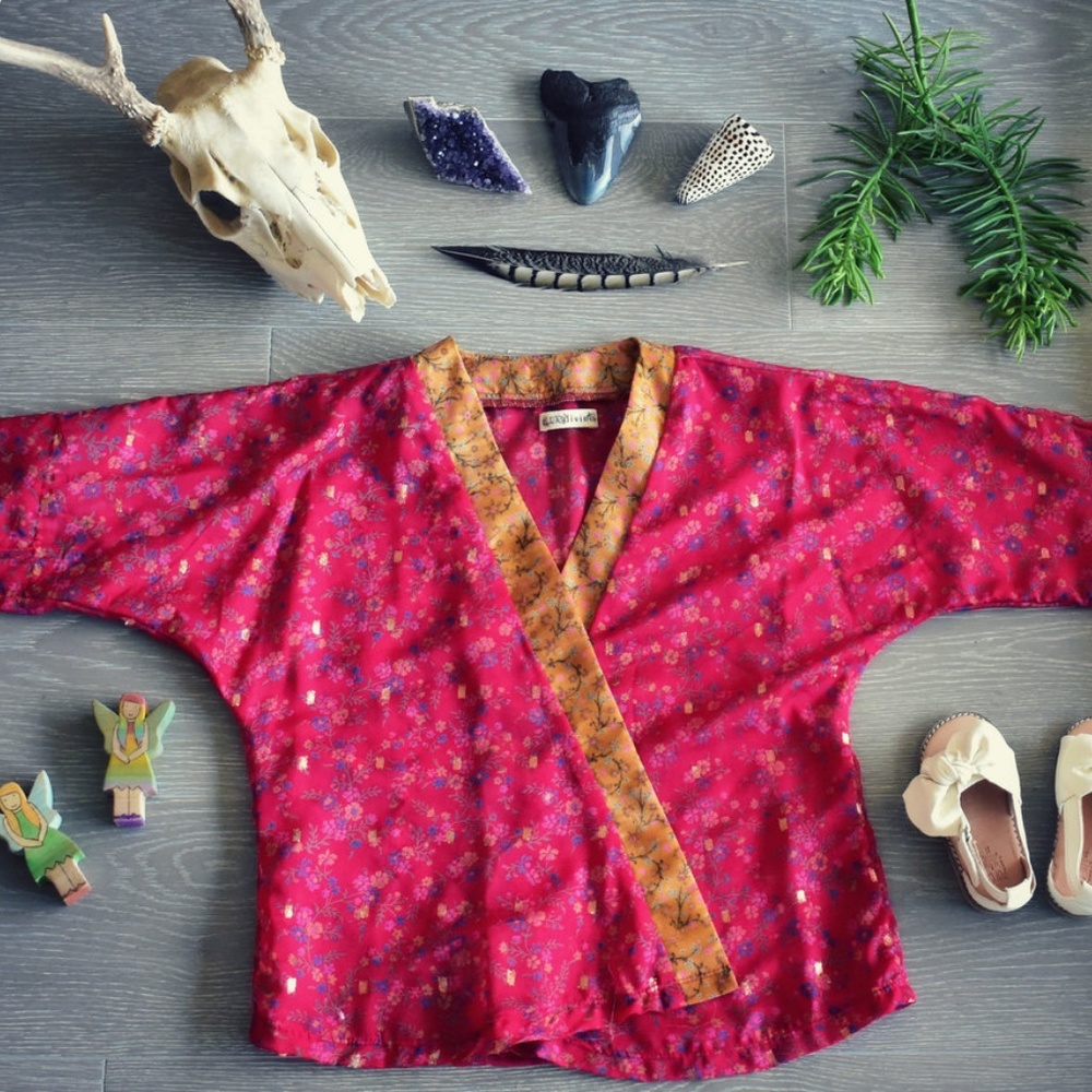 Lux Divine Little Moon Kimono